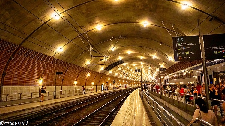 モナコのモンテカルロ駅（Gare de Monaco）