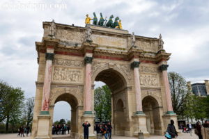 パリのカルーゼル凱旋門（Arc de Triomphe du Carrousel）