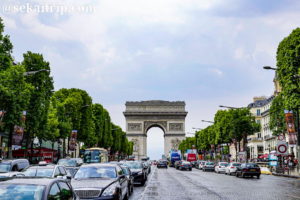 パリの凱旋門（Arc de triomphe de l'Étoile）
