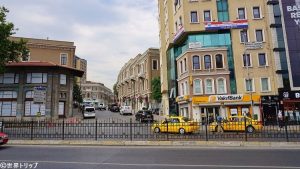 ドルマバフチェ通り（Dolmabahçe Caddesi）