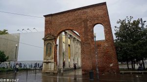 サン・ロレンツォの列柱（Colonne di San Lorenzo）