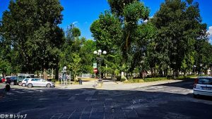 マッシモ・ダゼーリョ広場（Piazza Massimo D'Azeglio）