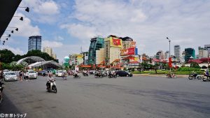 Quach Thi Trang広場（ベンタイン市場近く）