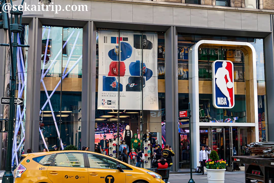 五番街のNBAストア（NBA Store）