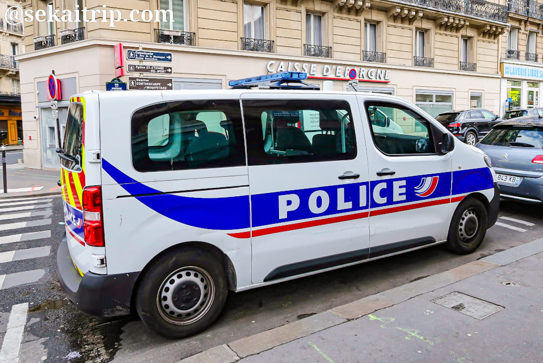 パリの警察車両